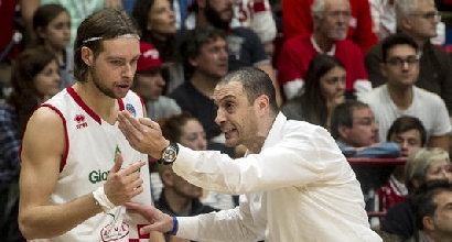 Basket, Serie A: riscossa Sassari, cade Pistoia