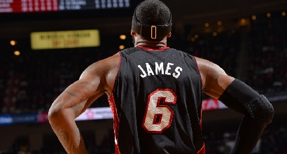 Nba: Belinelli ne fa 11, LeBron non si ripete Nba: Belinelli ne fa 11, LeBron non si ripete