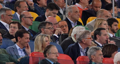 Milan, ecco perchè Berlusconi non cede! Milan, ecco perchè Berlusconi non cede!