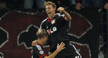 Il Bayer festeggia Kiessling (Reuters) Il Bayer festeggia Kiessling (Reuters)