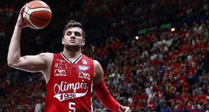 Basket: Alessandro Gentile resta all'Olimpia Milano