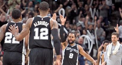 Nba: Oklahoma, San Antonio e New Orleans volano ai playoff