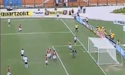 Roberto Carlos, gol da calcio d'angolo Roberto Carlos, gol da calcio d'angolo