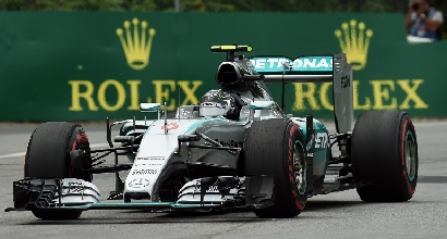 F1, GP Austria: è subito Mercedes show, guaio Vettel