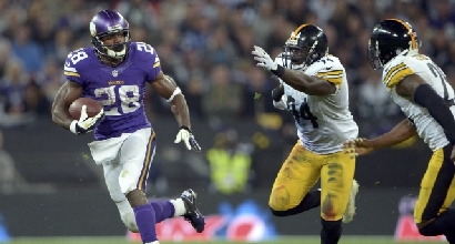 Nfl: morto il figlio di Adrian Peterson Nfl: morto il figlio di Adrian Peterson