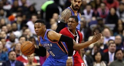 Basket, Nba: Westbrook è nella storia, Belinelli trascina gli Hornets