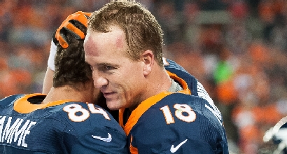 Nfl: Manning da record, Seattle cade ancora Nfl: Manning da record, Seattle cade ancora