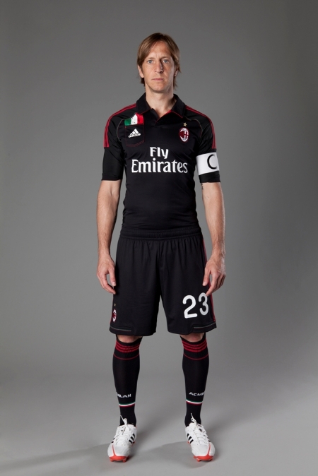 divisa AC Milan nuova divisa AC Milan nuova