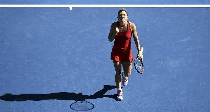 DONNE: HALEP E KERBER FACILI IN SEMIFINALE