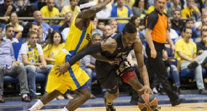 Maccabi-Olimpia, foto AFP Maccabi-Olimpia, foto AFP