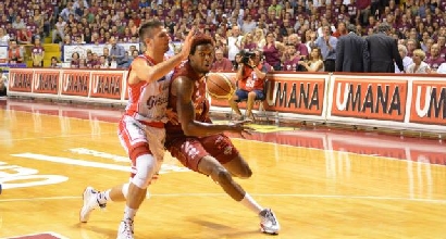 Basket, playoff Serie A: ruggito Venezia, Reggio Emilia piegata
