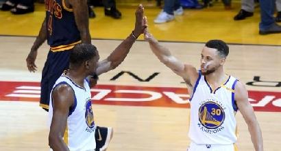 Finals Nba: Golden State domina in gara-1