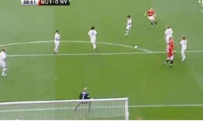 Scholes, che gol nella gara d'addio Scholes, che gol nella gara d'addio