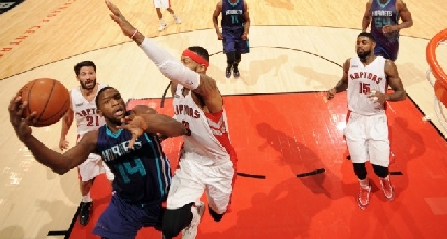 Nba: colpo Hornets, Knicks in crisi nera Nba: colpo Hornets, Knicks in crisi nera