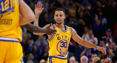 Nba: Gallinari show, Warriors inarrestabili