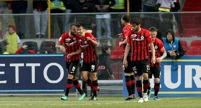 Serie B: Foggia-show, Parma bloccato