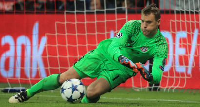 Neuer fuori fino a gennaio Neuer fuori fino a gennaio