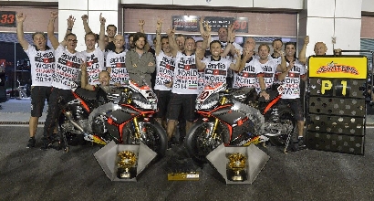L'Aprilia raddoppia: impegno massimo anche in Superbike L'Aprilia raddoppia: impegno massimo anche in Superbike