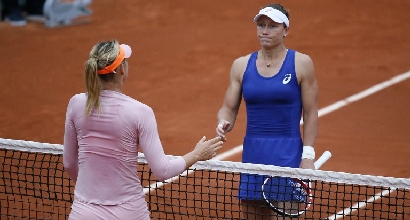 Roland Garros: la Sharapova stende la Stosur Roland Garros: la Sharapova stende la Stosur