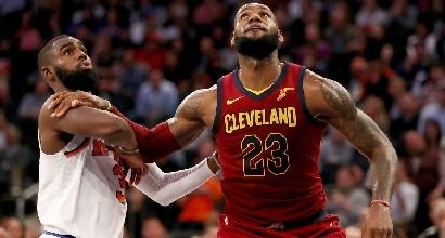Basket, Nba: LeBron guida Cleveland, vince anche Oklahoma