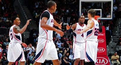 Nba: continua la marcia di Golden State e Atlanta Nba: continua la marcia di Golden State e Atlanta