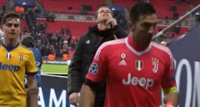 Juventus, Szczesny sfotte i tifosi del Tottenham (dal vivo e sui social)