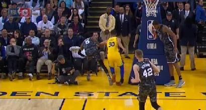 Basket, Nba: Durant trascina i Warriors, Belinelli scivola a Miami. Infortunio per Curry