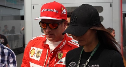 Raikkonen e la compagna (IPP) Raikkonen e la compagna (IPP)