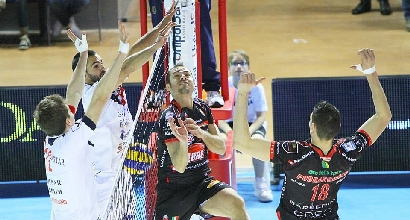 Volley, SuperLega: Macerata ko, a Modena il secondo posto Volley, SuperLega: Macerata ko, a Modena il secondo posto