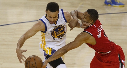 Nba, playoff: Warriors avanti, Raptors sul 3-2
