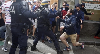 Scontri di Marsiglia, prime condanne: carcere per tre ultrà russi