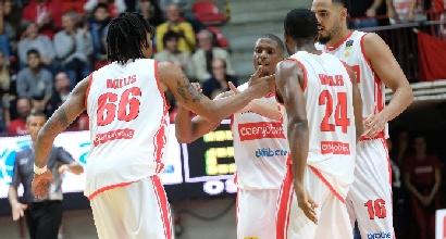Basket, Derby all'Openjobsmetis. Varese-Cantù 95-64