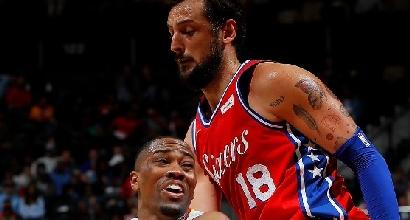 Nba: Belinelli trascina Philadelphia, San Antonio abbatte Houston
