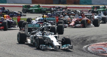 Hamilton al via in Malesia (AFP) Hamilton al via in Malesia (AFP)