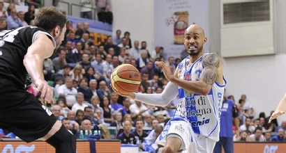 Basket, Serie A: Trento espugna Sassari, Cremona non si ferma