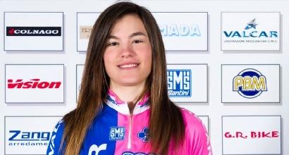 Ciclismo, Giro donne: Cretti in gravi condizioni dopo una caduta