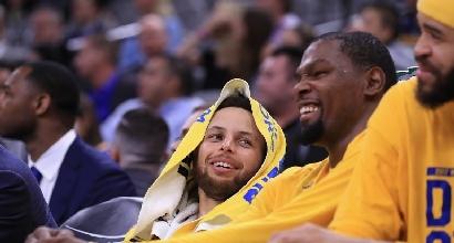 NBA, Playoff: Warriors senza freni, 3-0 agli Spurs