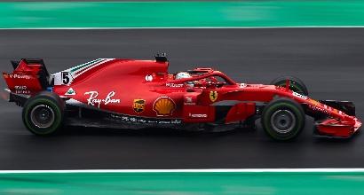Vettel: "Bello battere Hamilton e tagliare l'erba"
