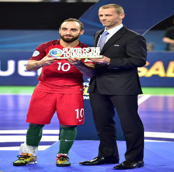 Futsal, Ricardinho come CR7: vince gli Europei da infortunato