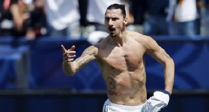 Tra rabbia e sarcasmo Ibrahimovic benedice la Svezia: "Più forte senza di me, può vincere i Mondiali"