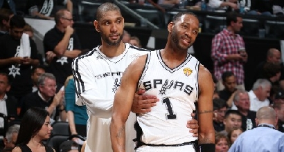 Duncan e McGrady, foto Afp Duncan e McGrady, foto Afp
