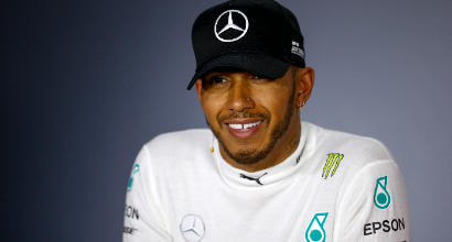 Mercedes, Hamilton avvisa la Ferrari: "Posso vincere anche senza l'auto migliore"