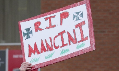 Roberto Mancini esonerato dal Manchester City Roberto Mancini esonerato dal Manchester City