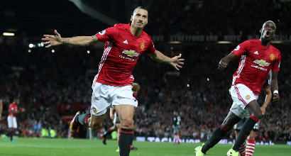 Manchester United braccino corto: vietato scambiare e regalare maglie a fine partita Manchester United braccino corto: vietato scambiare e regalare maglie a fine partita