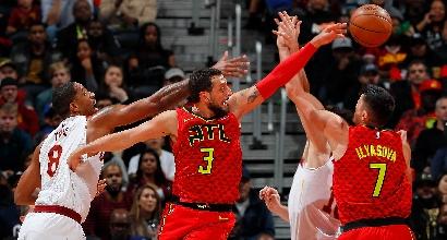 NBA: LeBron James manda al tappeto Belinelli, Cleveland travolge Atlanta