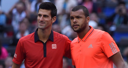 Tennis, Djokovic vince anche a Shanghai