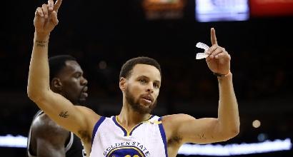 Nba, playoff: Warriors inarrestabili, Spurs travolti in gara-2