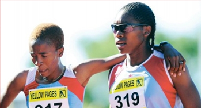 Caster Semenya e Violet Raseboya, Foto dal Web Caster Semenya e Violet Raseboya, Foto dal Web