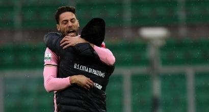 Serie B: il Palermo batte 1-0 la Ternana e mantiene la vetta