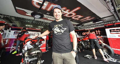 Superbike, Checa torna in pista per i test Ducati